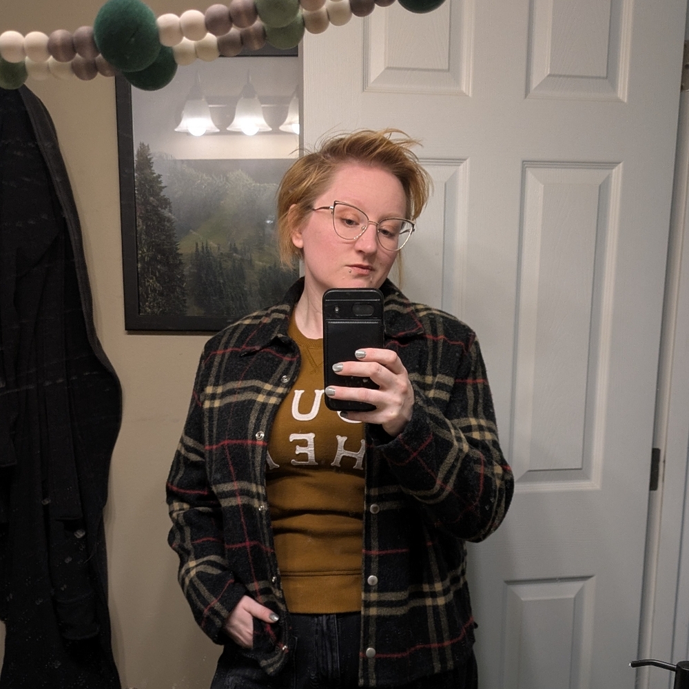 Meet your Posher, Jenn
